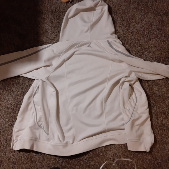 Jordan white zip up jacket - Picture 2 of 2